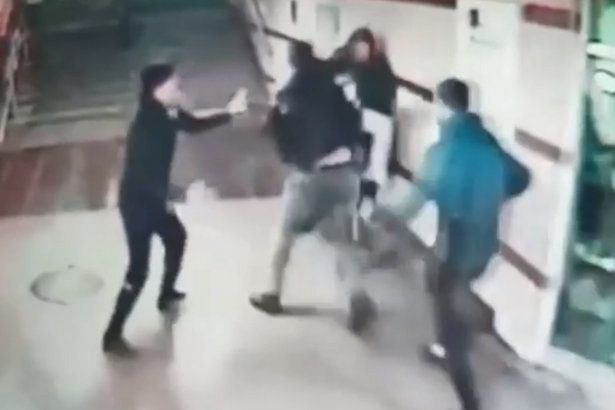 Устроивших драку в подземном переходе помогли найти камеры видеонаблюдения