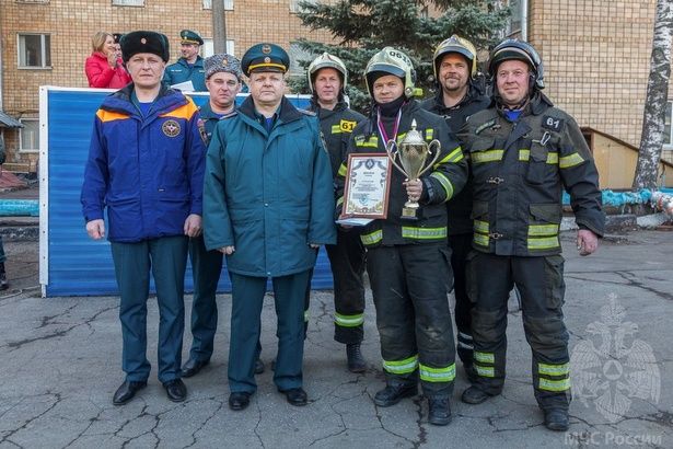 Зеленоградцы победили в соревнованиях по спасению пострадавших из автомобилей при ДТП