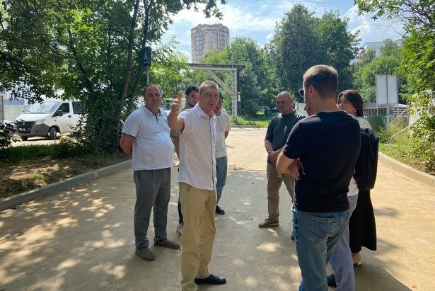 В Матушкино проходит благоустройство территории вокруг ЦКБ «Дейтон»