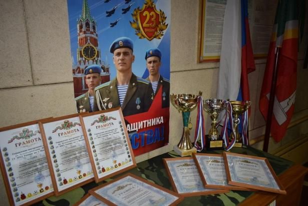 Сотрудники ОМВД районов Матушкино и Савелки отличились в стрельбе из пистолета