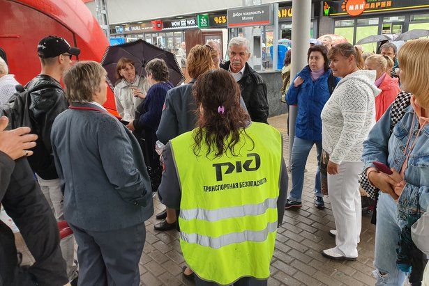 Кража кабеля на Сходне парализовала движение поездов Ленинградского направления