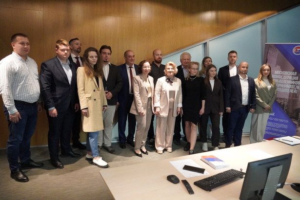 Представители бизнеса познакомились с примером успешной реализации национального проекта «Производительность труда» и обсудили ход проекта