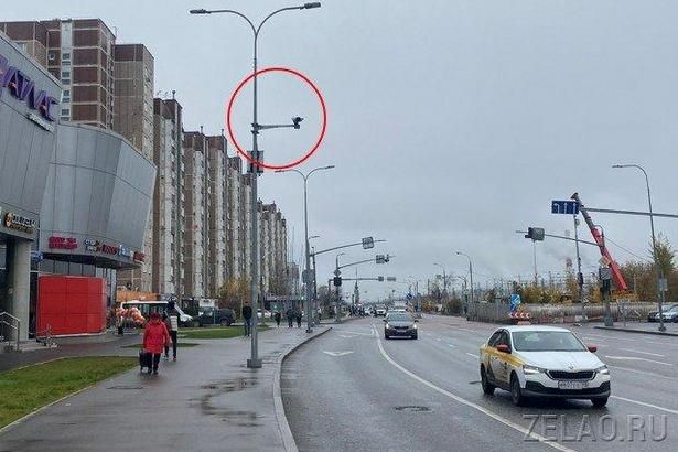 В ЗелАО на ул. Новокрюковской установлен комплекс фотовидеофиксации нарушений для выделенной полосы