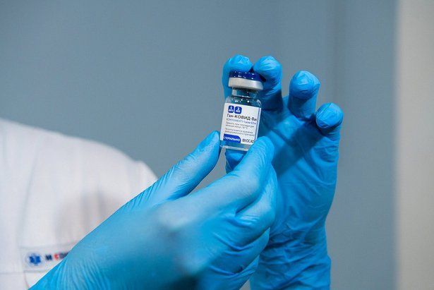 Юрист: Постановление об обязательной вакцинации в Москве законно и не ограничивает права граждан
