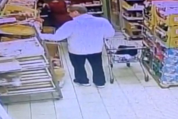 Сотрудники уголовного розыска ОМВД задержали подозреваемого в краже терминала сбора данных из магазина в Зеленограде