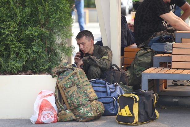 В едином столичном пункте отбора будущие контрактники поделились своими мотивами службы