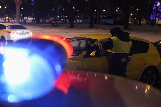 В Зеленограде водитель пытался дать взятку сотруднику ГИБДД