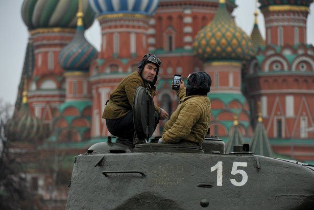 Около тысячи кадет и юнармейцев примут участие в параде 7 ноября