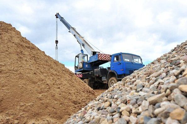 В столице бесплатно выделено 70 га земли для возведения транспортных объектов
