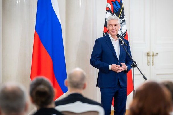 Собянин первым получил в МГИК удостоверение кандидата на пост мэра Москвы