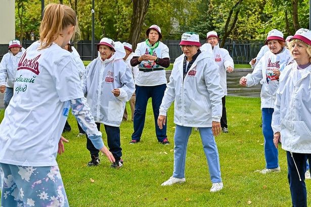 Собянин сообщил о росте популярности онлайн-записи в «Московское долголетие»