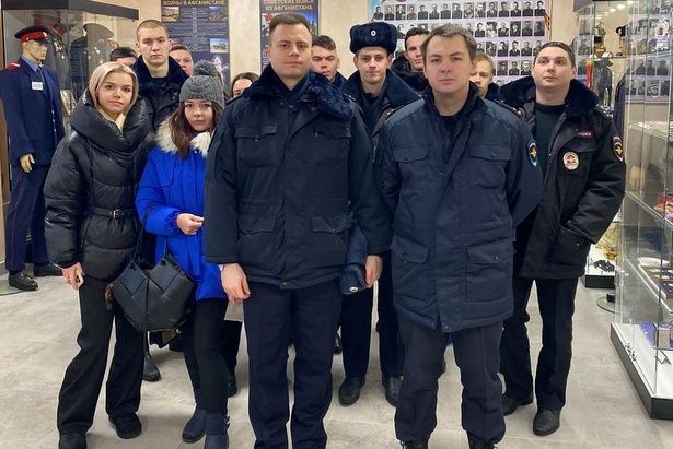 Молодые полицейские побывали на интересной экскурсии