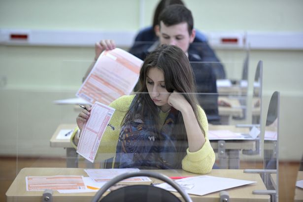 Столичные молодогвардейцы намерены прекратить интернет-мошенничества с сертификатми ЕГЭ