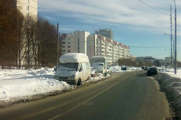 На проезжей части дороги в 4-м микрорайоне обнаружили бесхозную «Газель»