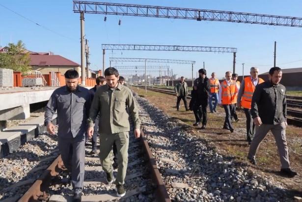 В Грозном проходят городские субботники
