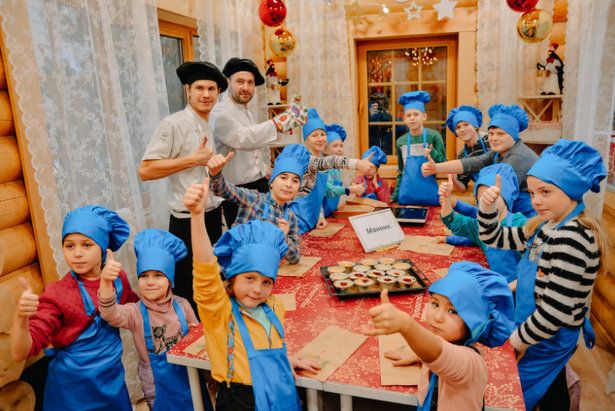 В шале на площади Юности зеленоградцев учат готовить рождественские блюда