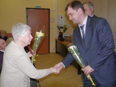 - 70-ЛЕТИЕ ПОБЕДЫ - В управе Матушкино ветеранов наградили памятными медалями