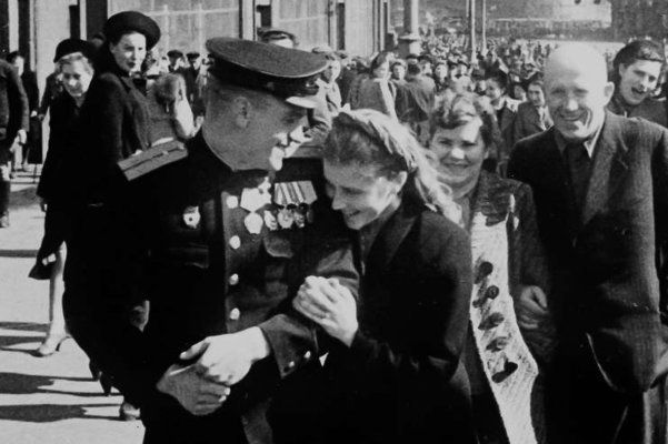 Наталья Сергунина: К 80-летию битвы за Москву в столице открылось сразу несколько уличных выставок
