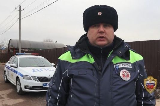 Полицейские спасли ребенка