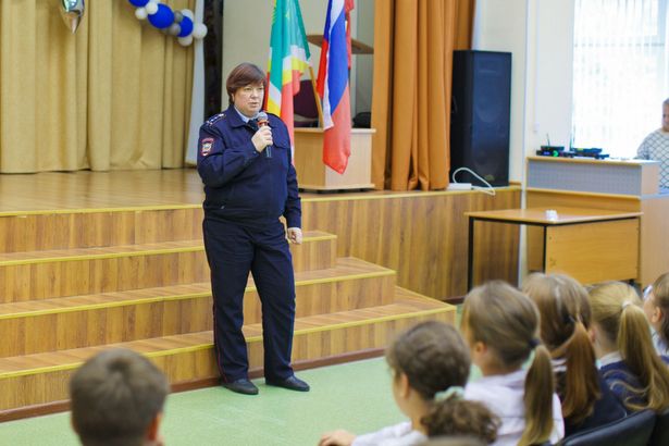 Полицейские провели профилактические беседы с учениками