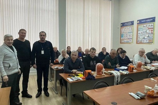 Зеденоградские спасатели повышают квалификацию по оказанию первой помощи