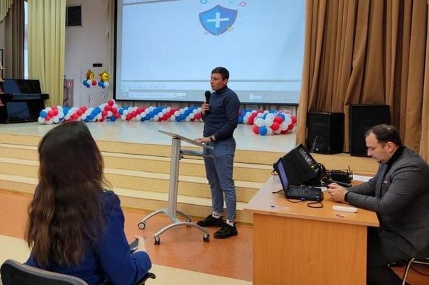 Молодежный совет и КДНиЗП района Матушкино обсудили правила поведения и безопасности детей в Интернете