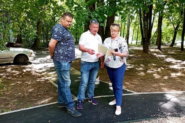 В Матушкино продолжается ремонт детских площадок