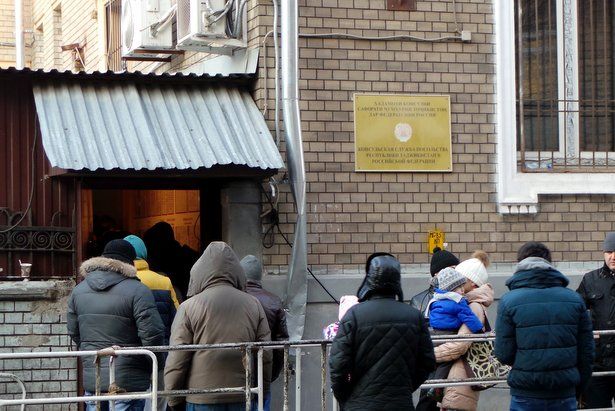 Лидеры киргизской и таджикской диаспор призвали проживающих в Москве сограждан к миру