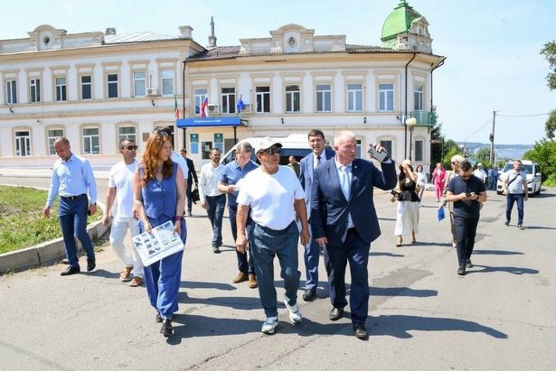 Рустам Минниханов посетил ряд объектов в историческом центре города Чистополь