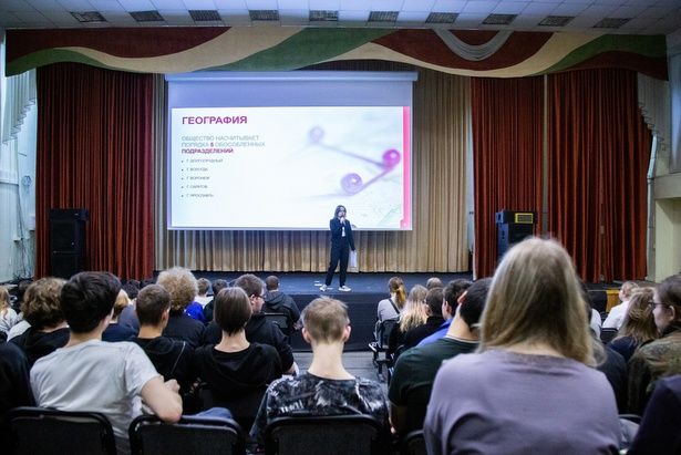Состоялась встреча студентов колледжа с НПО «Ангстрем»