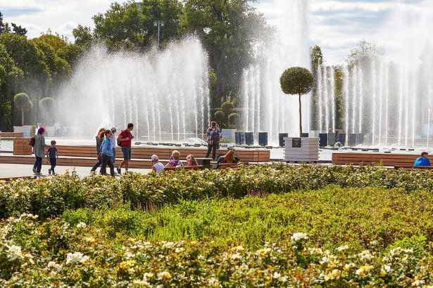 Собянин открыл фестиваль «90 лет Парку Горького»