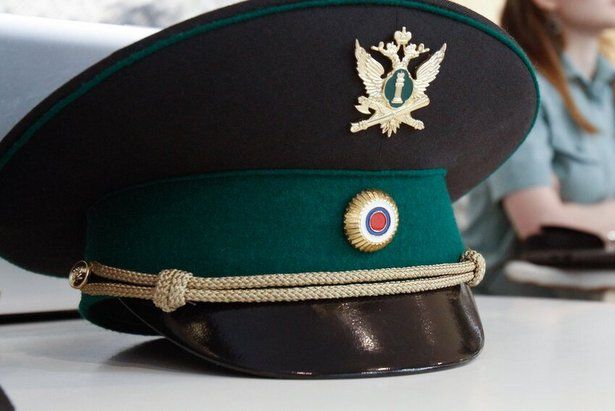 Женщина оплатила задолженность перед судебными приставами, чтобы сохранить свой автомобиль