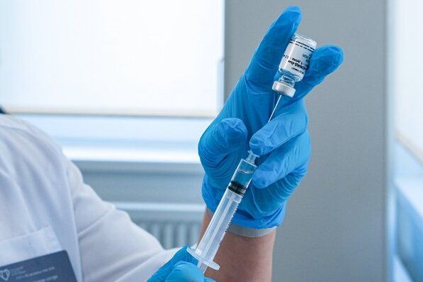 За первые пять часов на прививку от COVID-19 записалось 5000 москвичей