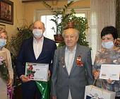 Цветы в день рождения для ветеранов