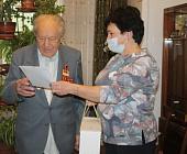 Цветы в день рождения для ветеранов