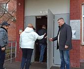 Депутаты муниципального округа Матушкино провели приемку лифтового оборудования и осмотрели детские и спортивные площадки