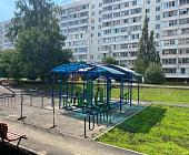 Благоустройство двора у корпуса 414 вышло на завершающую стадию