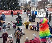 На площади Юности прошла интерактивная программа для детей и взрослых